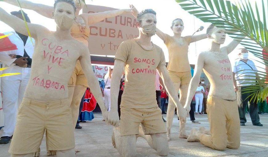 Imágenes curiosas y raras del Primero de Mayo en Cuba