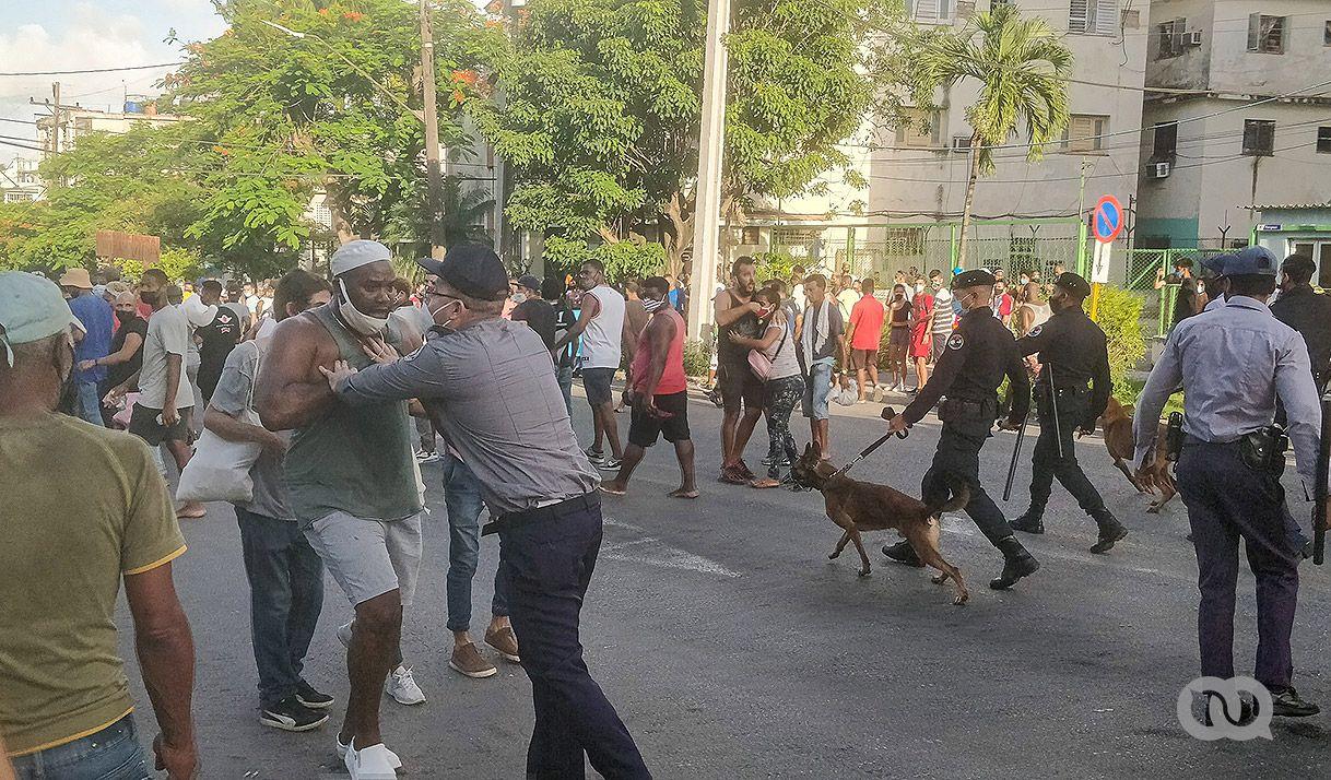 ascienden a 1 470 las personas arrestadas tras las protestas del 11J