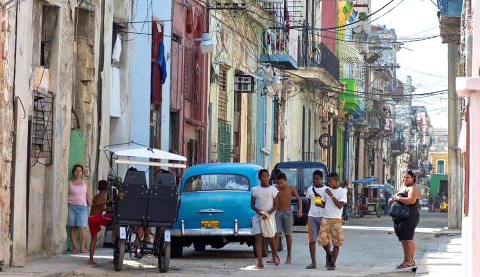 ¿Seguir siendo cubanos?