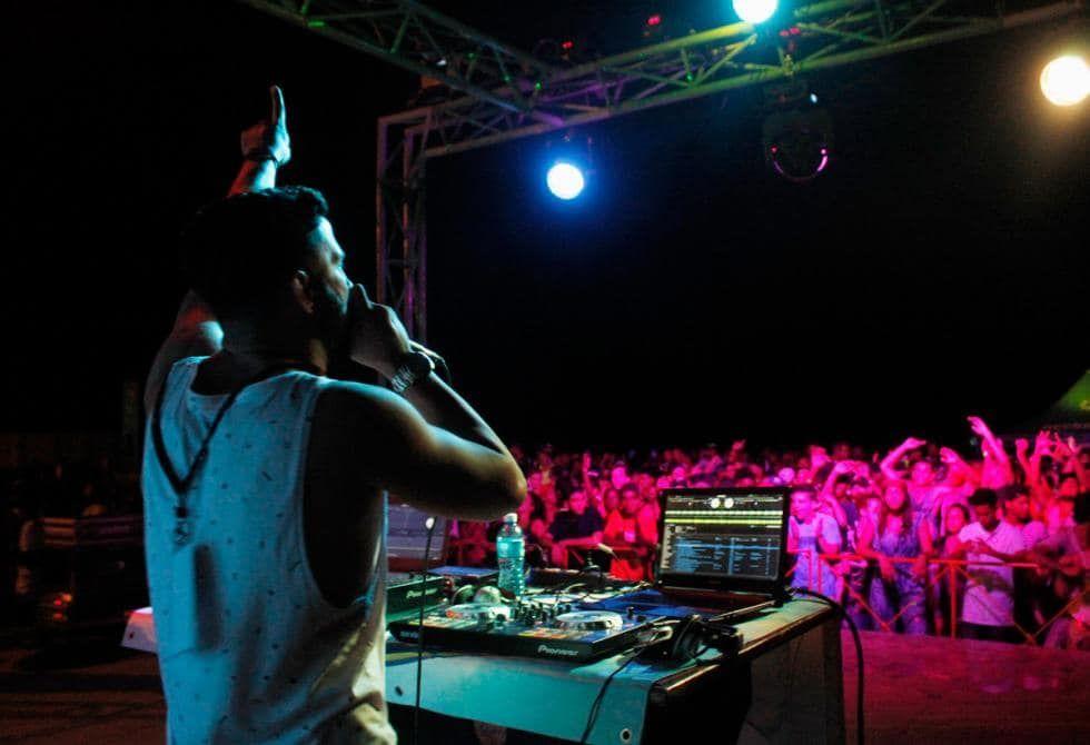 El DJ que abre puertas en Pinar del Río