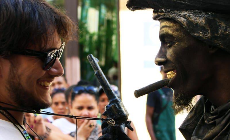 Macho Rico o cómo sobrevive un “pistolero” en La Habana