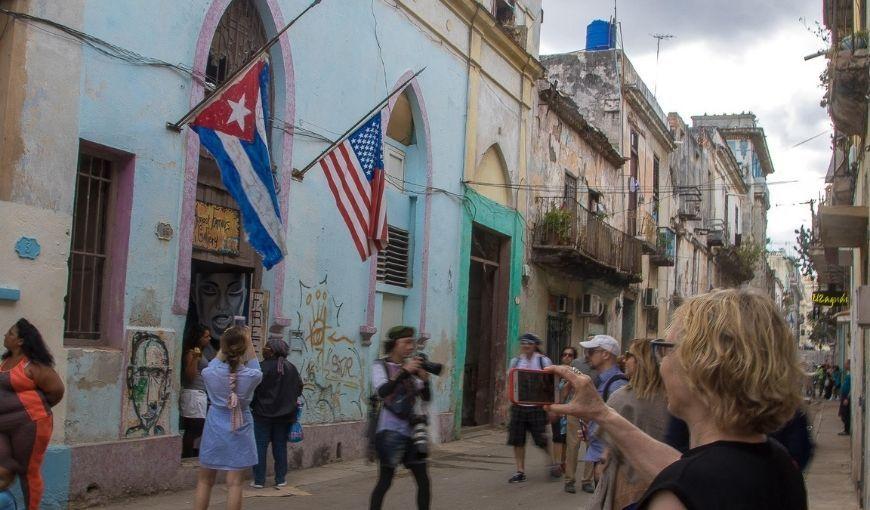 Calle, Habana, Cuba, Estados Unidos, niños, turismo. Foto: Ismario Rodríguez.