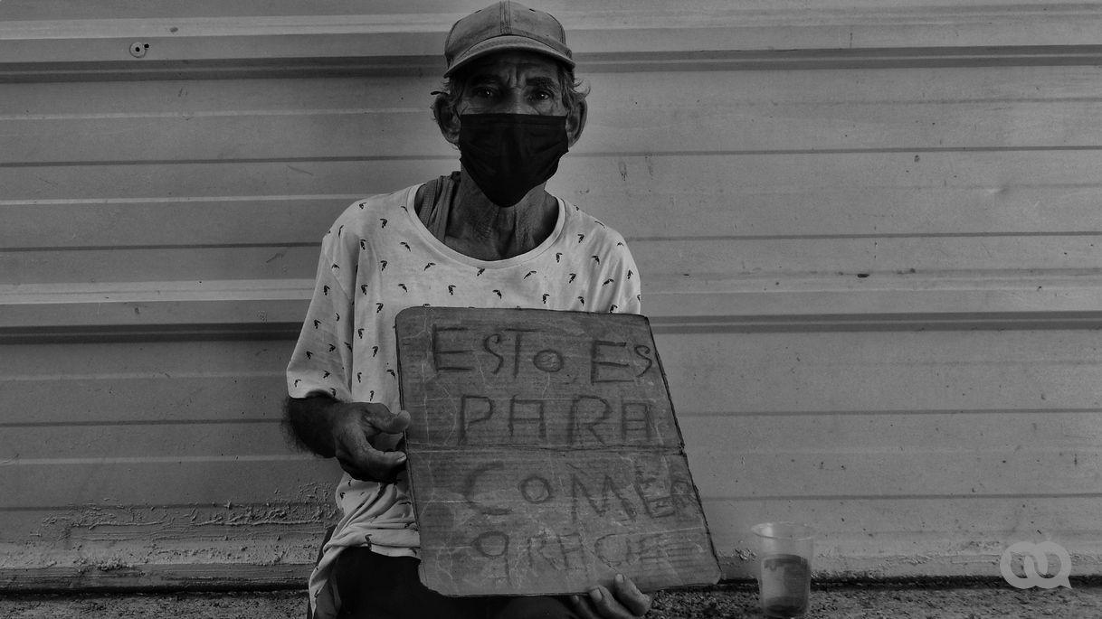 anciano en la calle Cuba