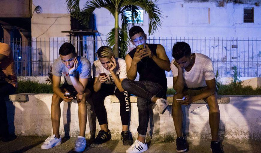Los datos móviles y las estrategias de conexión de los cubanos
