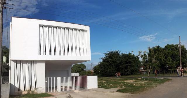 Obra-de-los-arquitectos-cubanos-Carlos-Manuel-Gonzalez-y-Alain-Rodriguez-casa.jpg