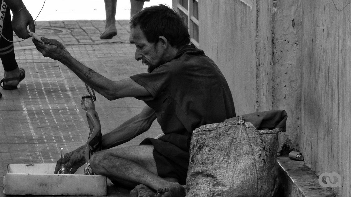anciano en la calle Cuba