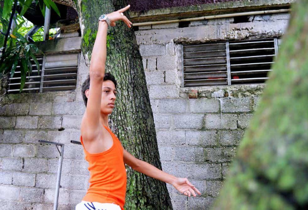 bailarin-Francisco-Javier-Cubero-ballet-academia-de-baile-4.jpg