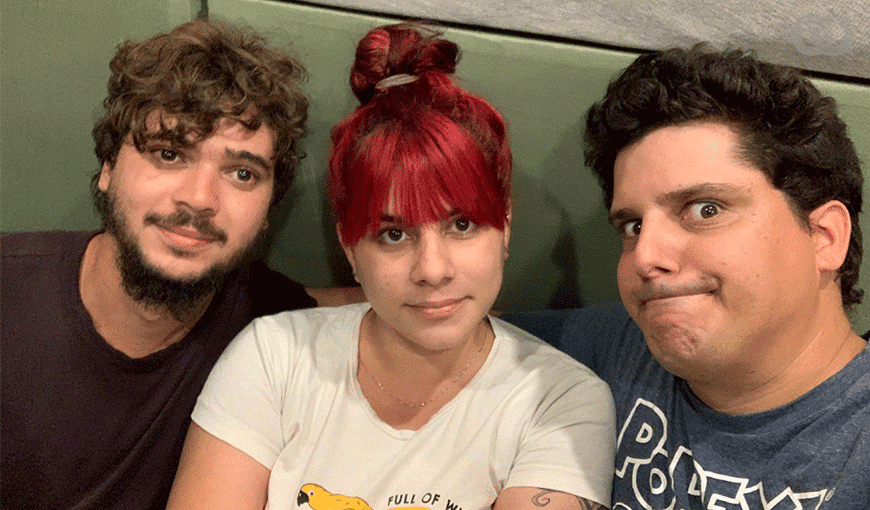 Miguel Alejandro Hayes, Lucía March y Camilo Condis, jóvenes cubanos, twitteros y conductores de El Enjambre.