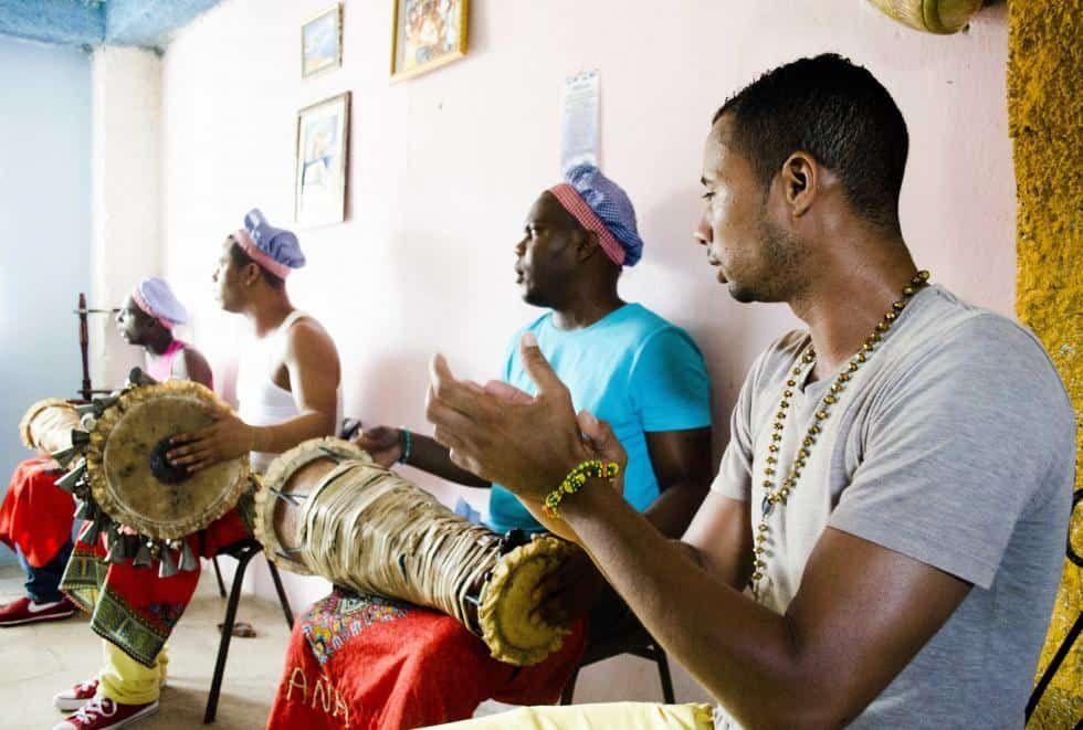 jovenes-y-religion-en-Cuba-catolicismo-y-afrocubanos-7.jpg