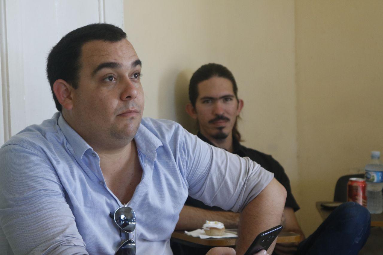 Raudiel Peña Barrios, máster en Derecho Constitucional y Administrativo, ofreció sus declaraciones en El Enjambre sobre la legalidad de televisar los juicios sobre corrupción y malversación de recursos. 