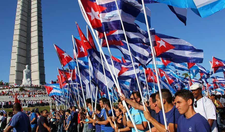 Desfile del Primero e Mayo en La Habana. Foto: Tomada del periódico Trabajadores. 